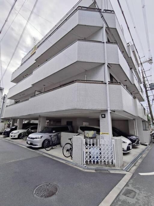 C2 Guest House ユニオン新大阪 リーズナブルで長期滞在に最適 Экстерьер фото